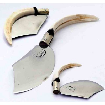 A. R. Estevan Artesania Colmillo Jabali